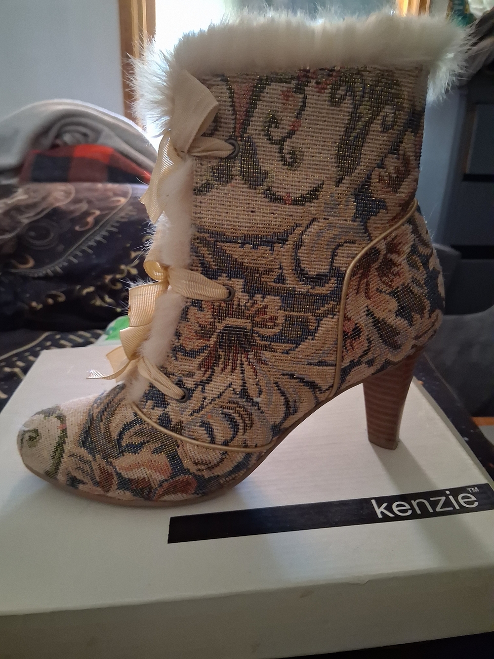 Kenzie Women's Tapestry Ankle Boot in Beige Floral
